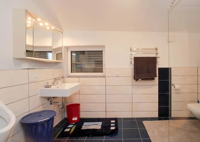 Apartamento Und Monteursunterkunft 